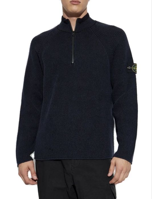 Светр оригінал Stone Island, колекція 25 року, розмір Л