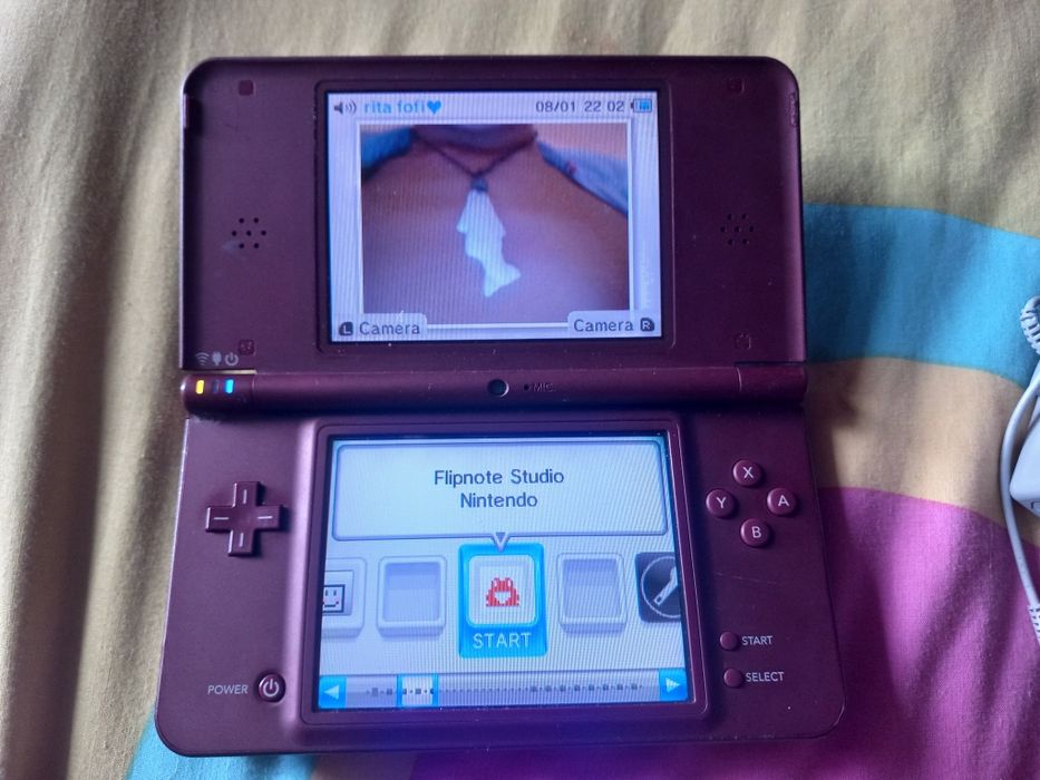 Nintendo DSi XL consola