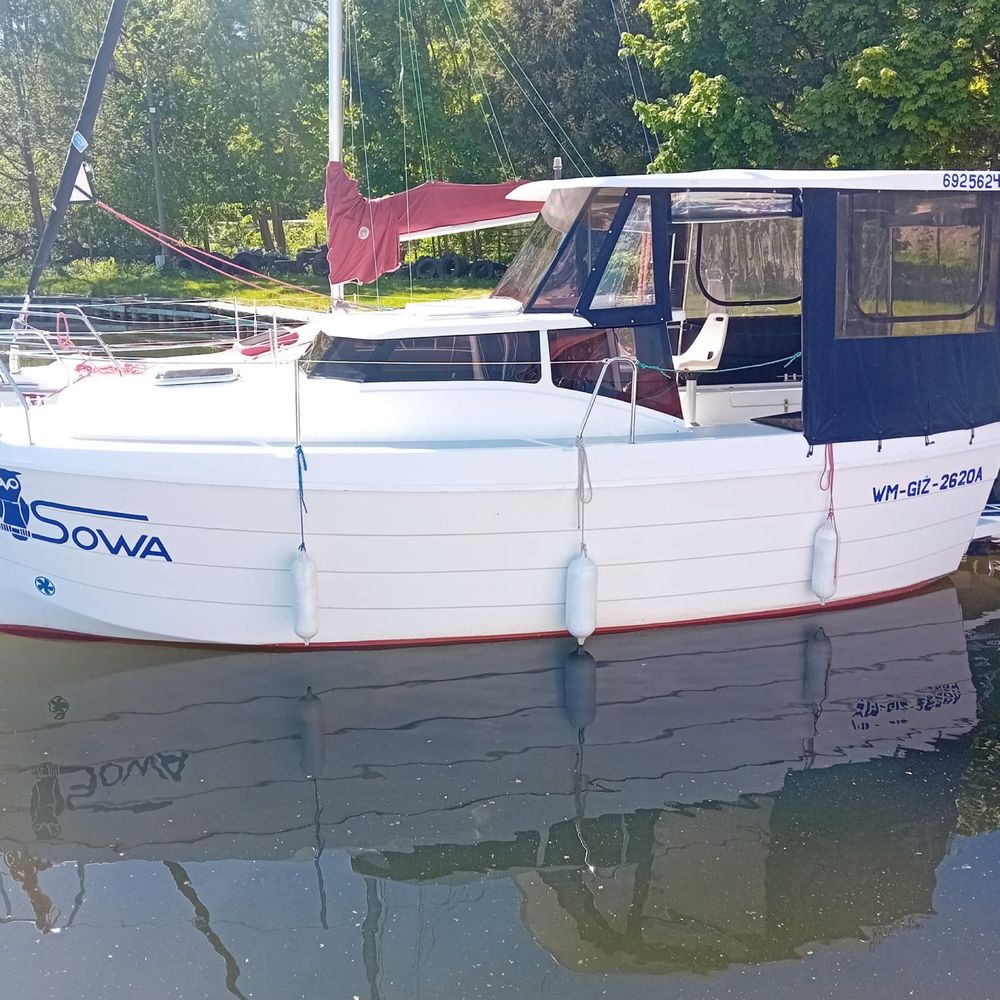 Houseboat czarter wynajem Laguna 700 cruiser