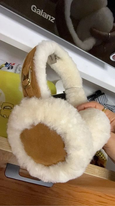 Мехові наушники Ugg