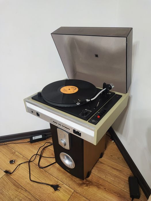 Програвач ВЕГА 106 СТЕРЕО