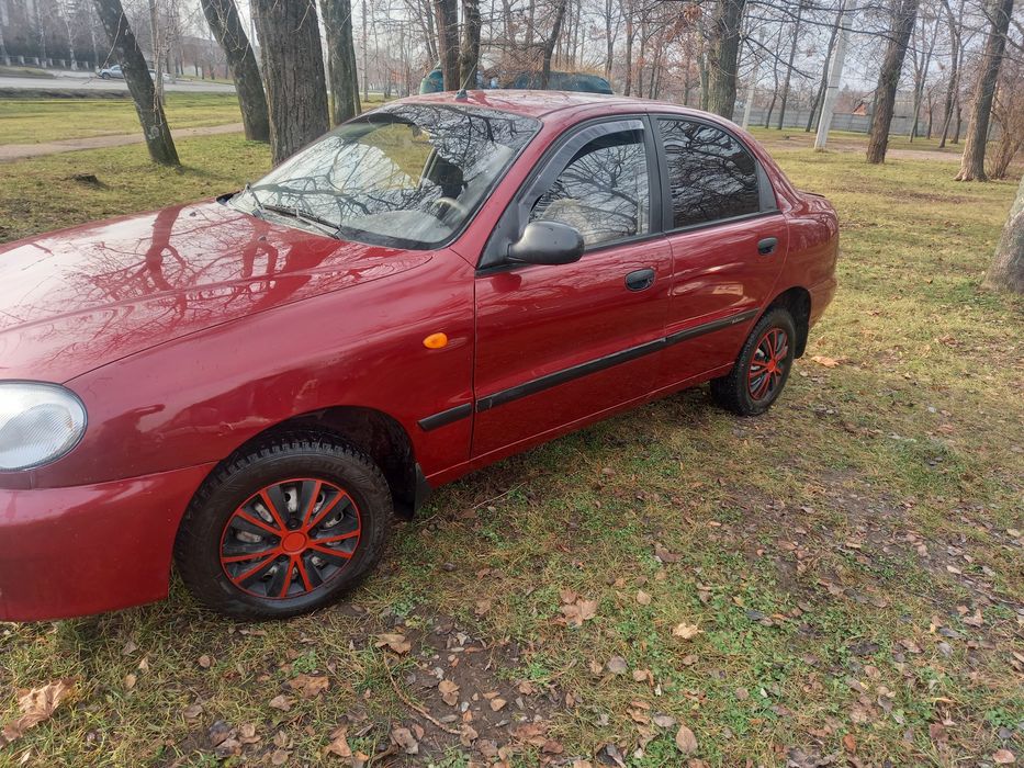 автомрбиль ЗАЗ ДЭО СЕНС