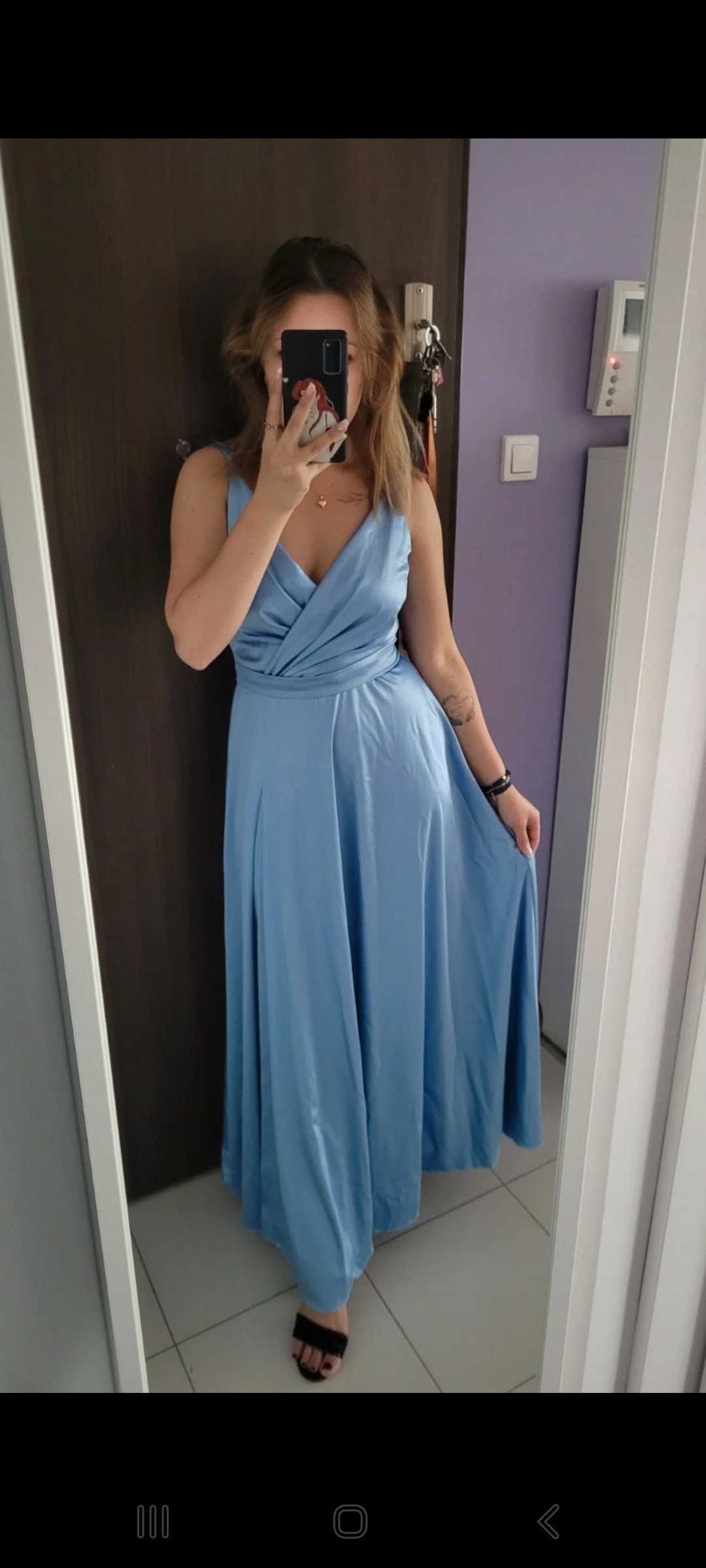 Piekna błękitna sukienka druhna