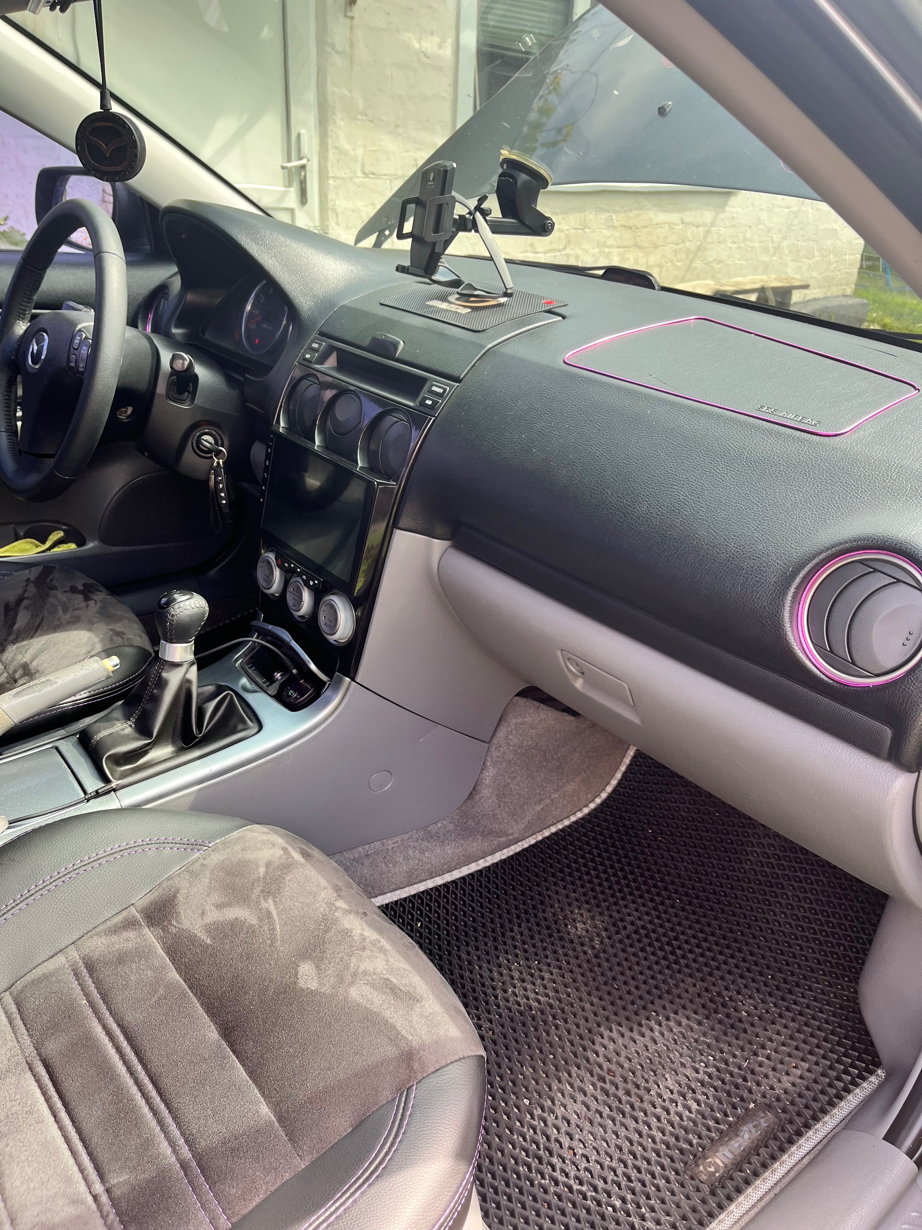 Продам Мазду 6, 2003 року