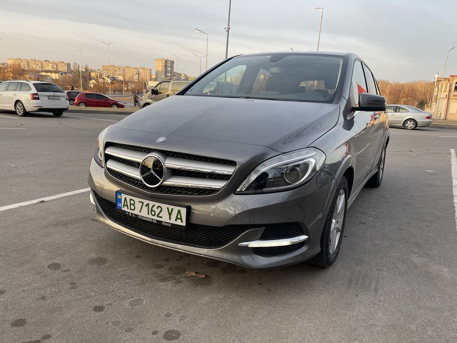 Електрокар Мерседес  В250е