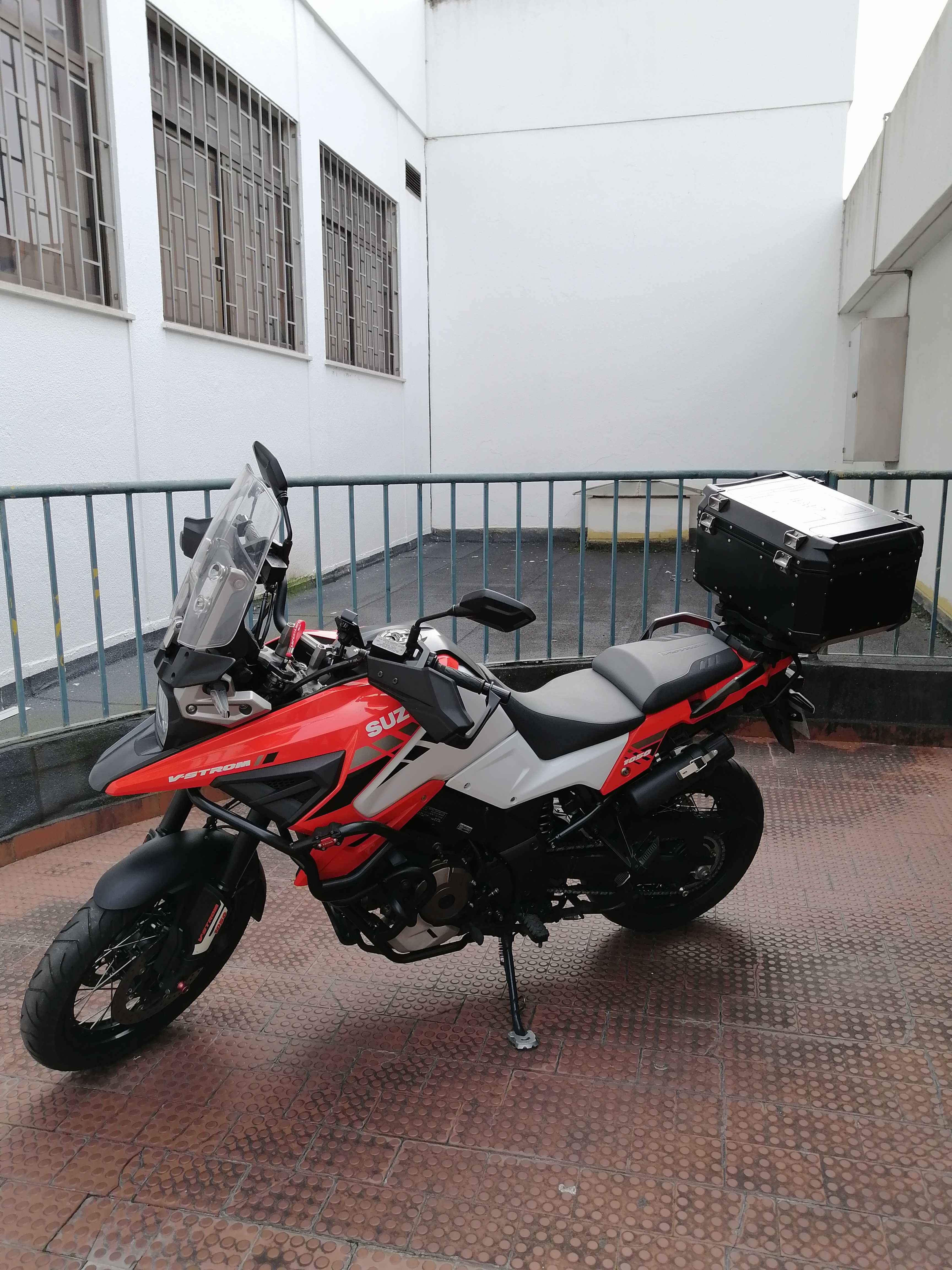 Suzuki DL Vstorm 1050 XT irrepreensível