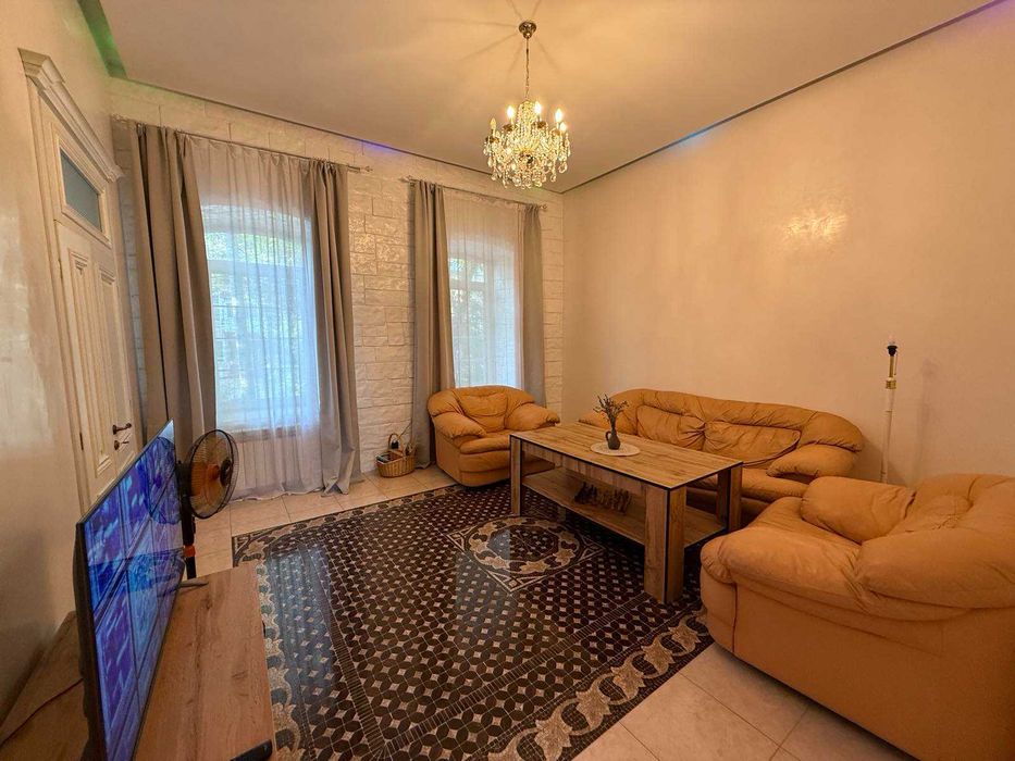 3 комнатная квартира 82 м2 с Ремонтом Центре Одессы