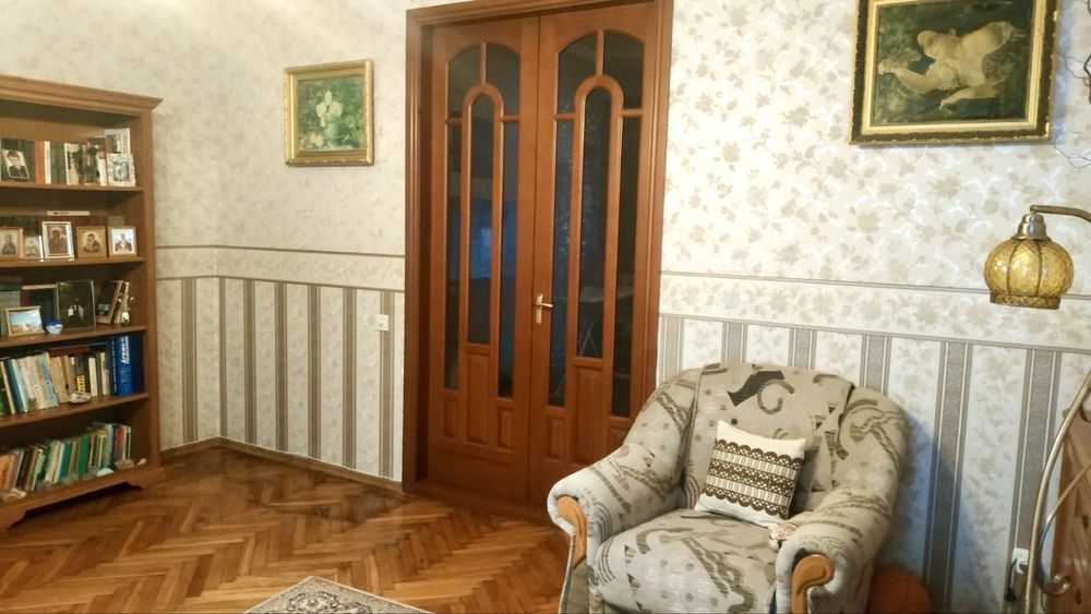 Продам 3-х квартиру на просп. Коцюбинського