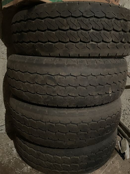 Резина на авто 225/70 R15C