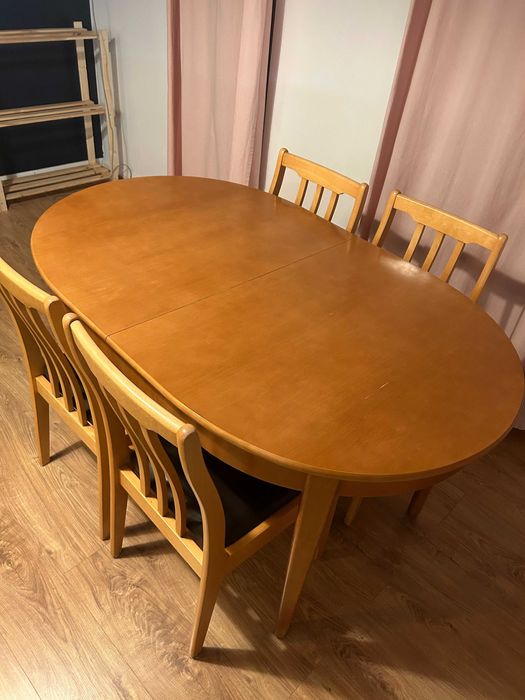 Stół rozkładany + 4 krzesła - zestaw - drewniane