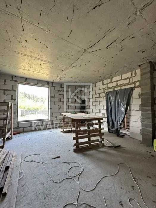 Просторий будинок 165 м² у Гореничах. Асфальт, ліс поруч. 6 соток.