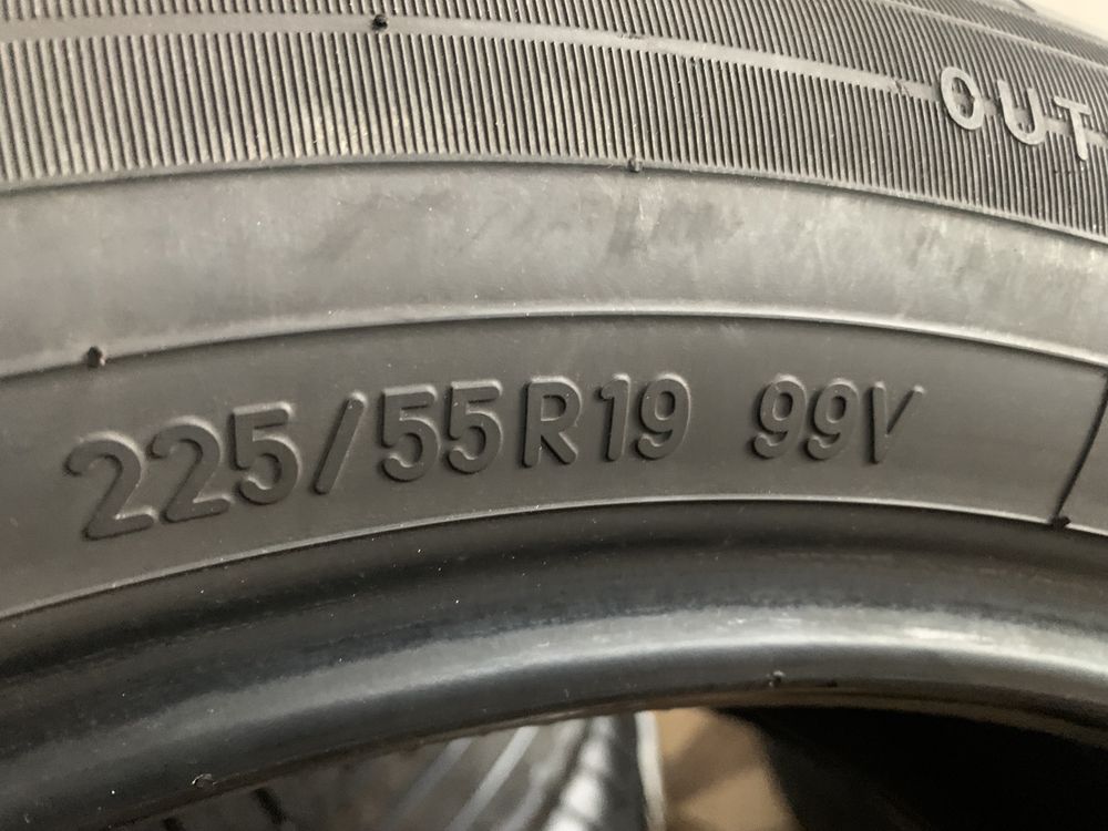 225/55/19 99V TOYO PROXES R4C