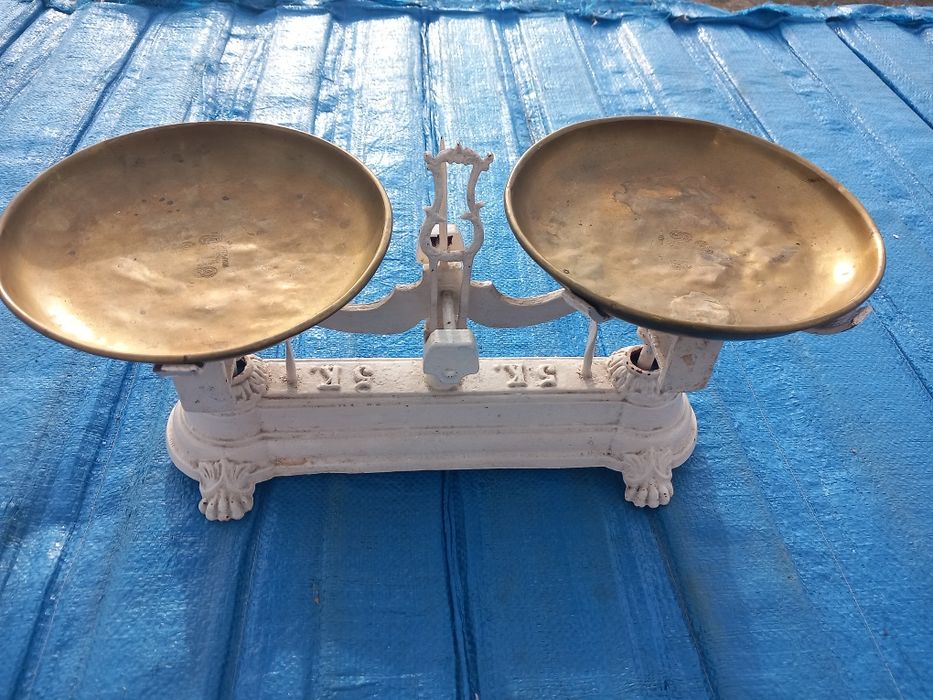 Stara oryginalna 5 kg carska waga