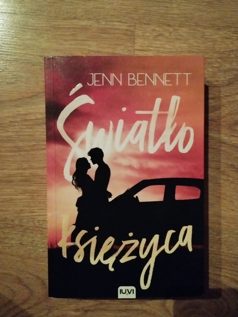 Światło księżyca Jenn Bennett