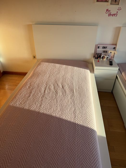 Cama malme com colchao