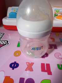 Практически новая бутылочка Авент с рождения