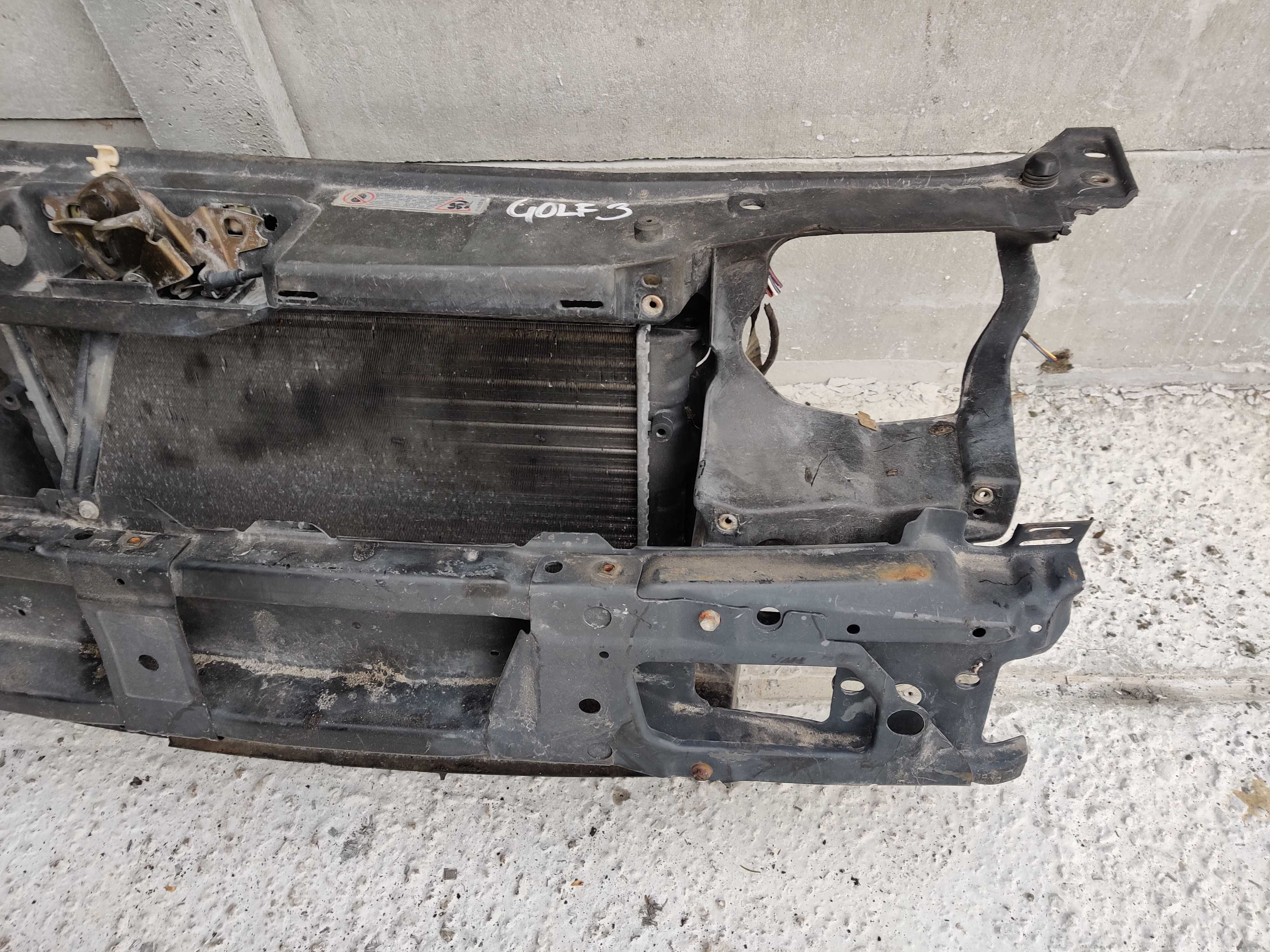 Volkswagen Golf III 1.4 B Pas Przedni Wzmocnienie Komplet Chłodnic