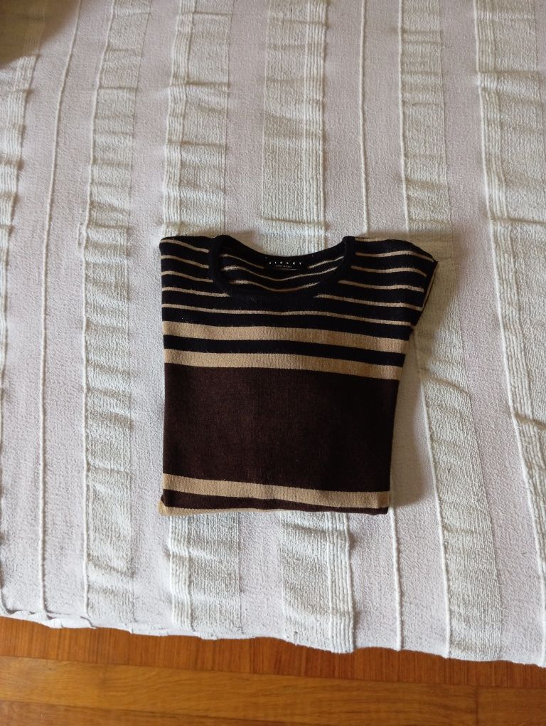 Camisola Sisley preta, castanha e bebê.