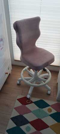 Sprzedam używane krzesło obrotowe plus pink Meblik