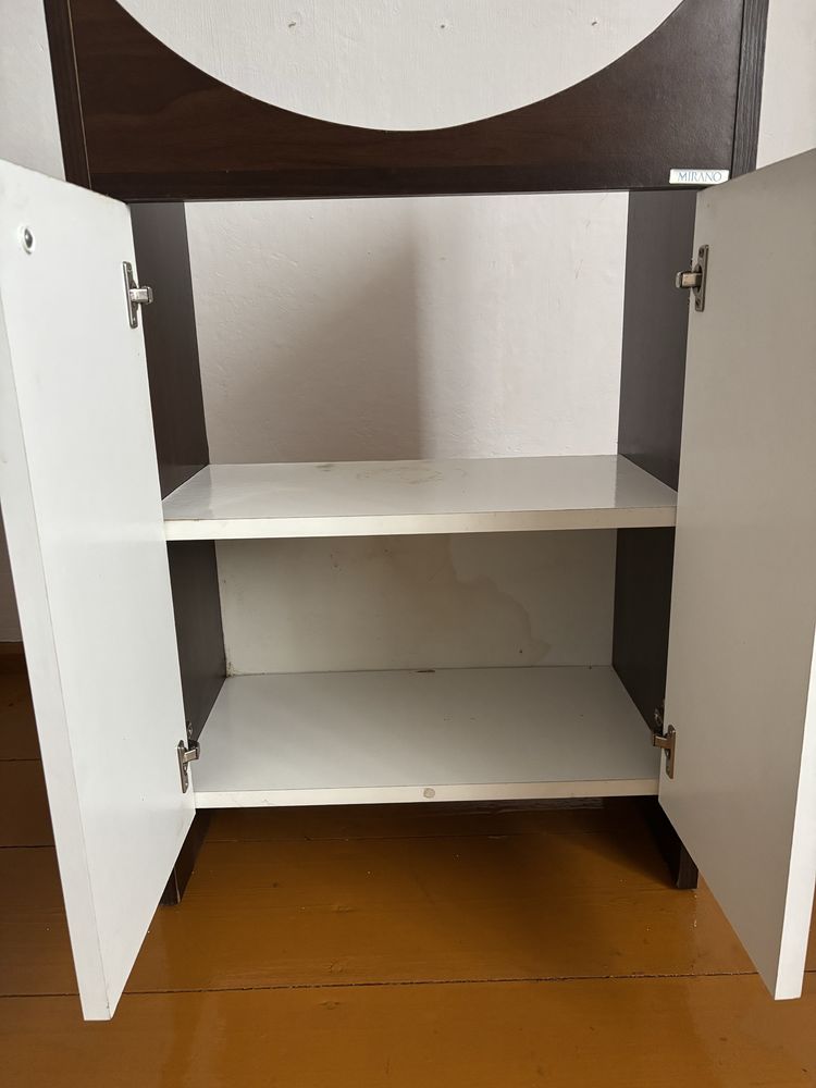 Sprzedam stoliczek pod umywalkę