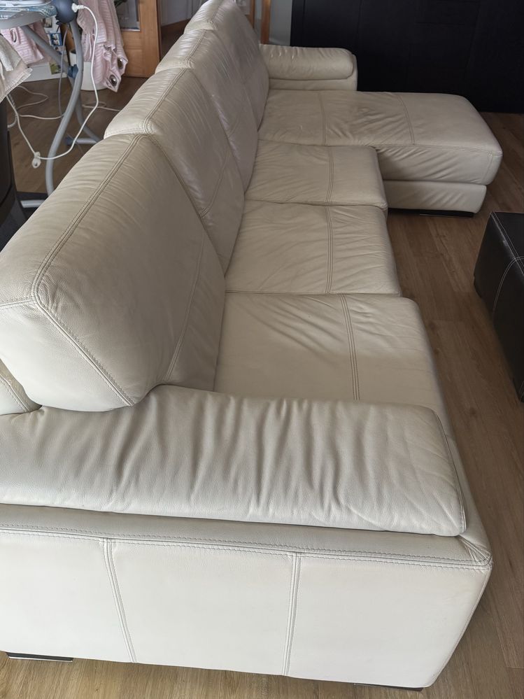 Sofá em bom estado, em pele genuina, c/ chaise Longue