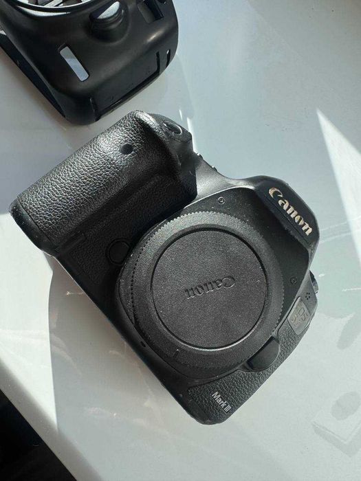 Продам Canon 5d mark III