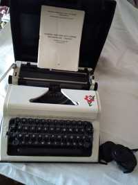 Портативная пишущая машинка Любава