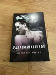 Livro Paranormalidade, de Kiersten White
