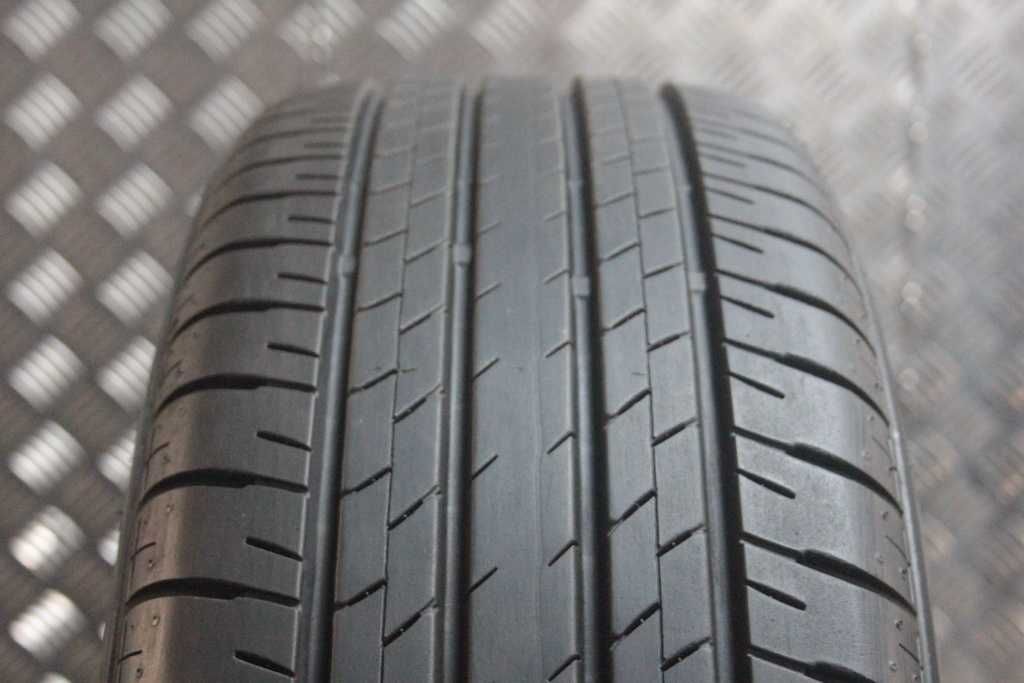 225/60/18 Bridgestone Dueler H/L 33 225/60 R18 100H