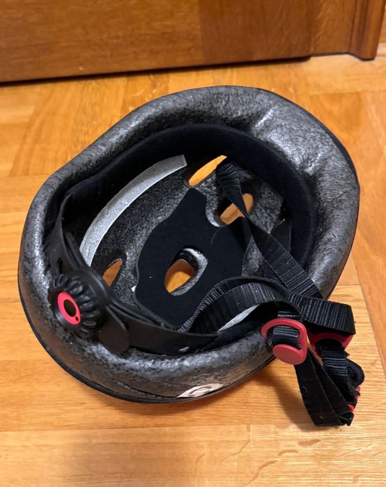 Kask rowerowy Suzuki