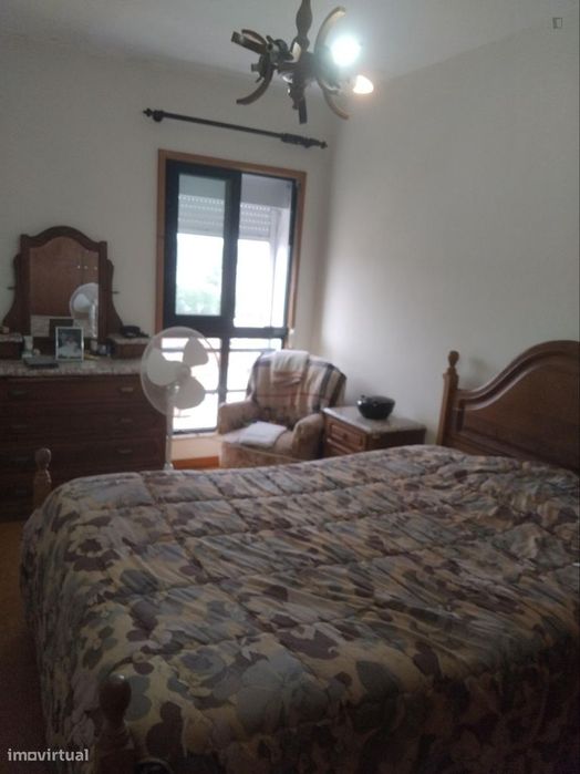 803549 - Quarto agradável em Valongo