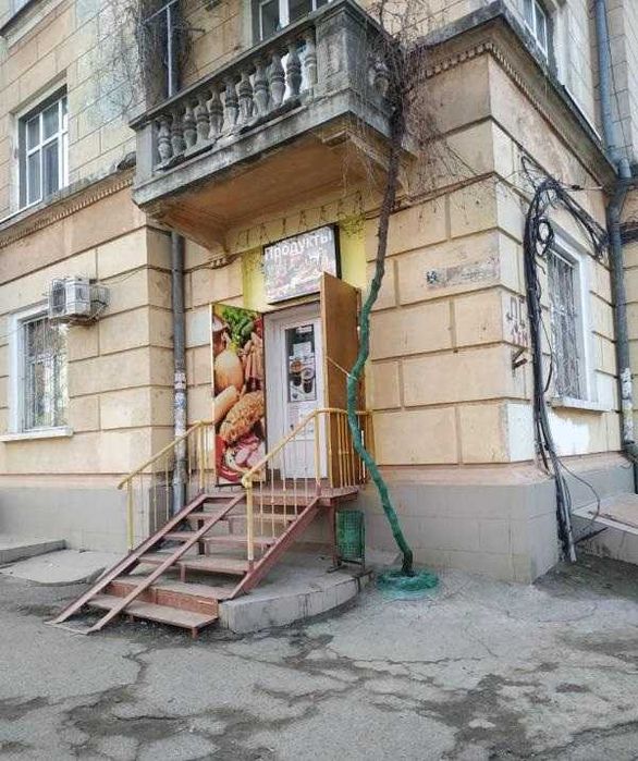 Продається комерційне приміщення в центрі міста