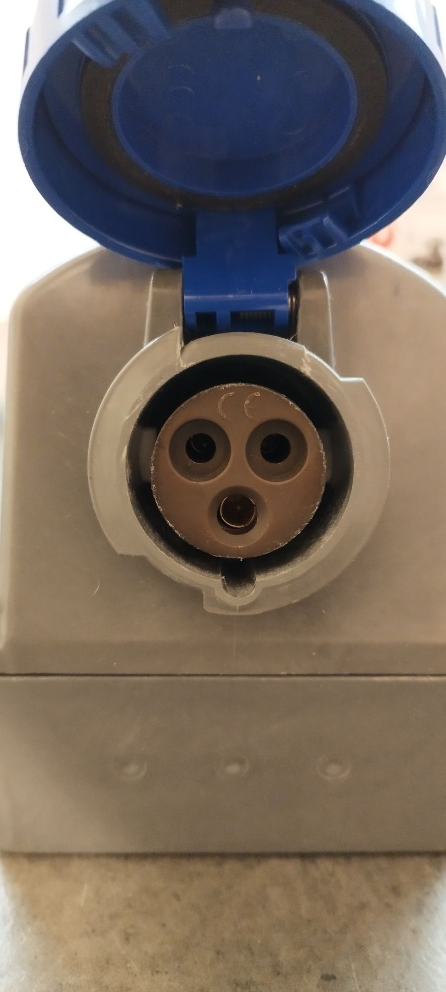 Gniazdo elektryczne przeciwwybuchowe