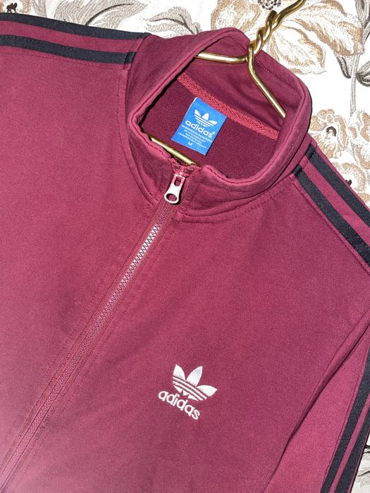 Олимпийка adidas.