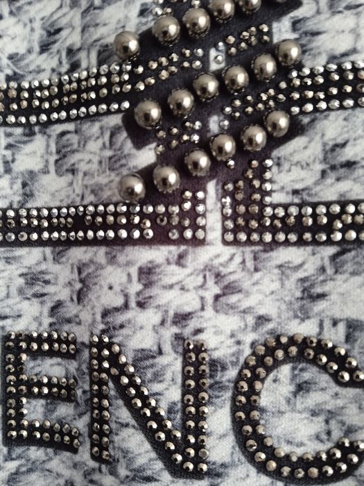 Светр зі стразами Турція 50р