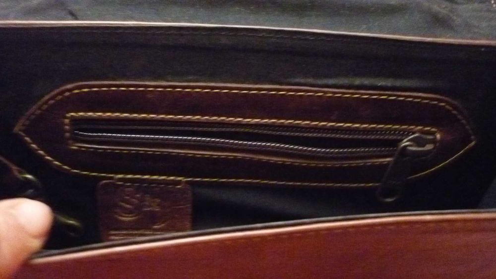 mala de mão castanha