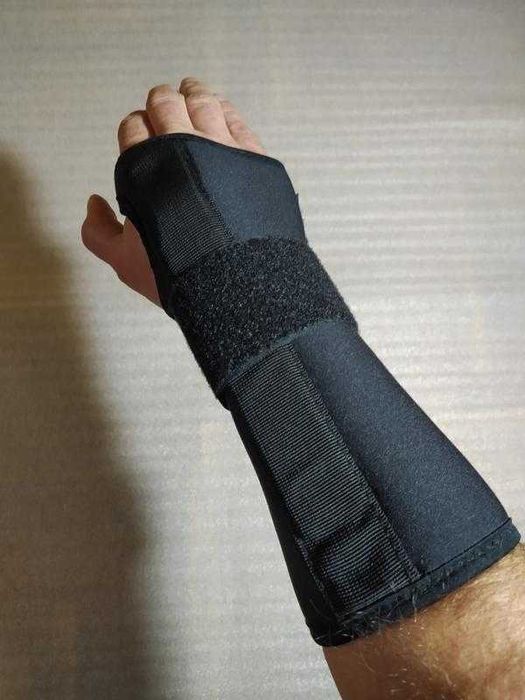 Бандаж на променево-запя'стний суглоб SAMA (Switzerland)