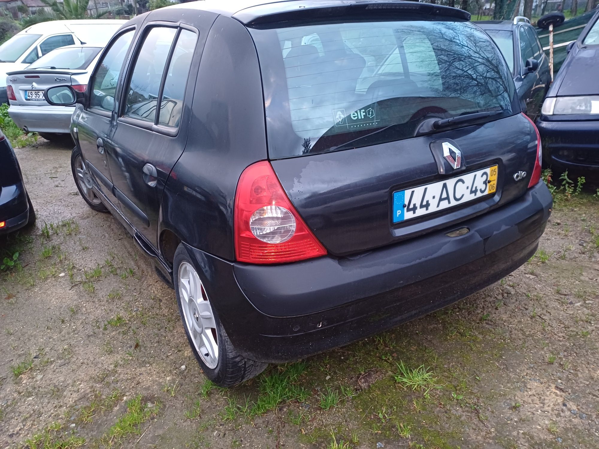 Vendo renault clio 1.5 dci ano 2005 com a.c