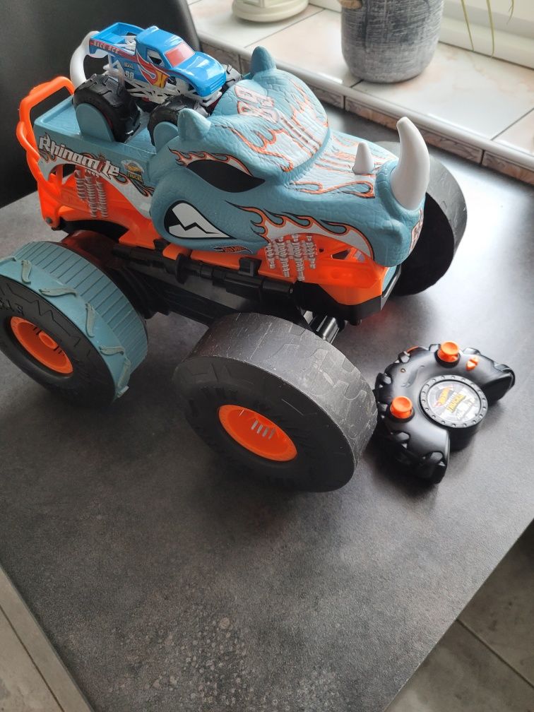Hot Wheels Rhinomite te