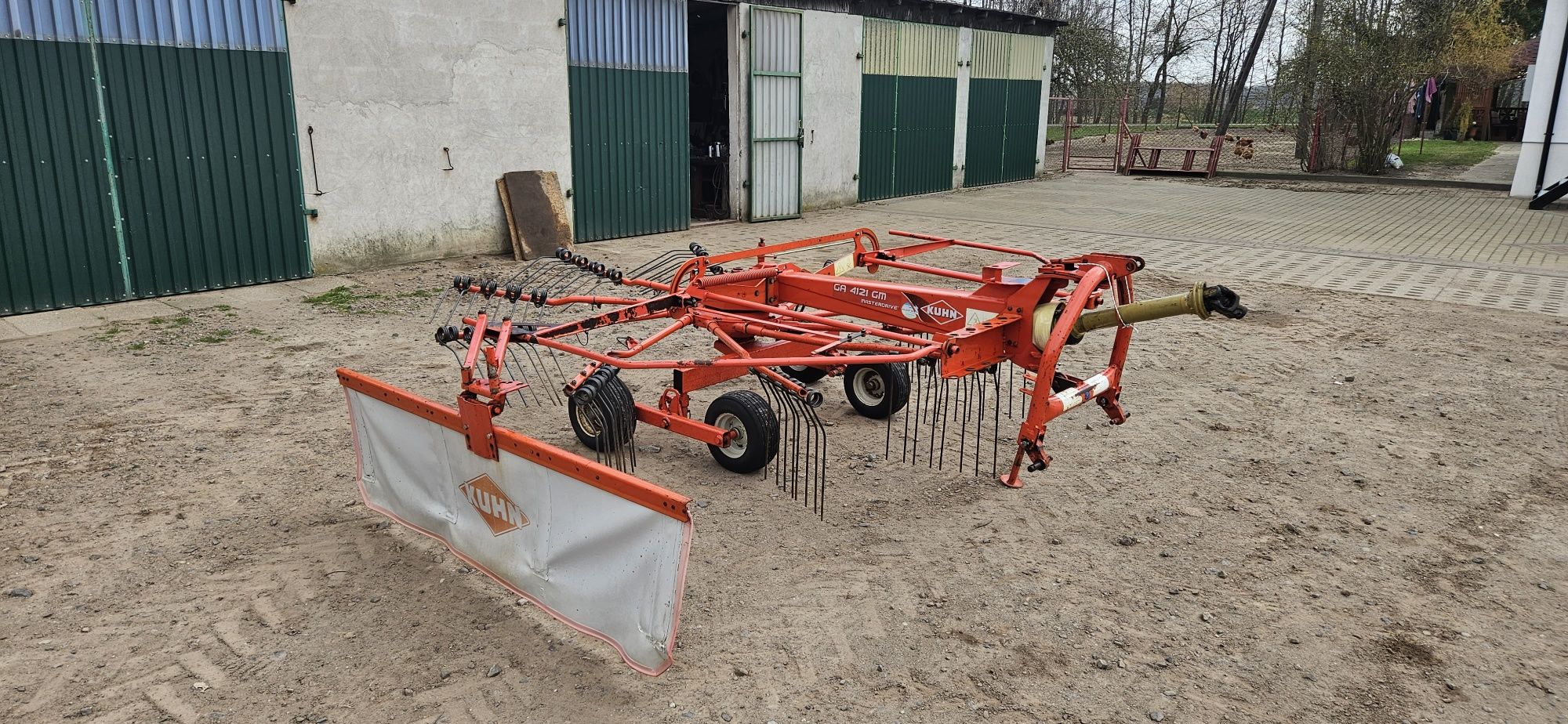 Zgrabiarka KUHN GA 4121 GM MASTERDRIVE ( Kverneland  , Krone )