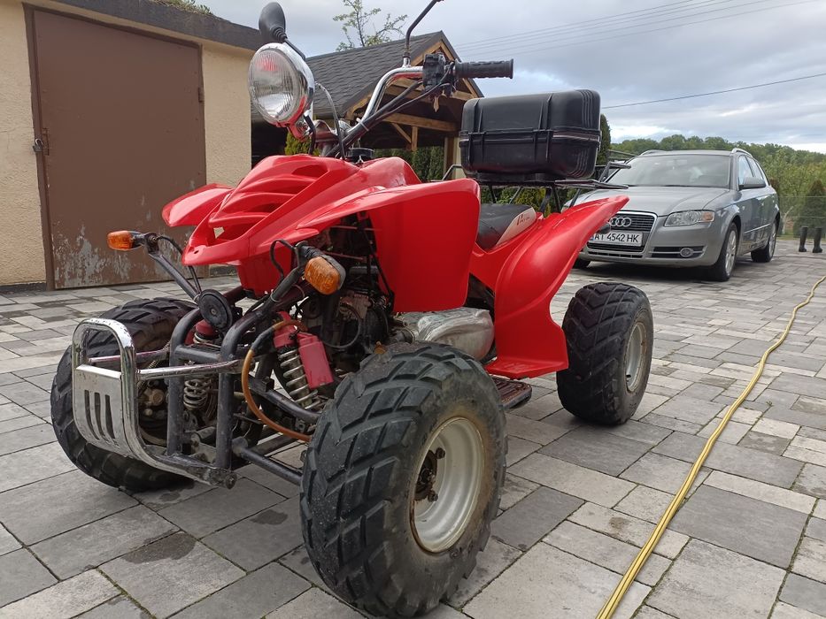 Продам Квадрик 200 куб.