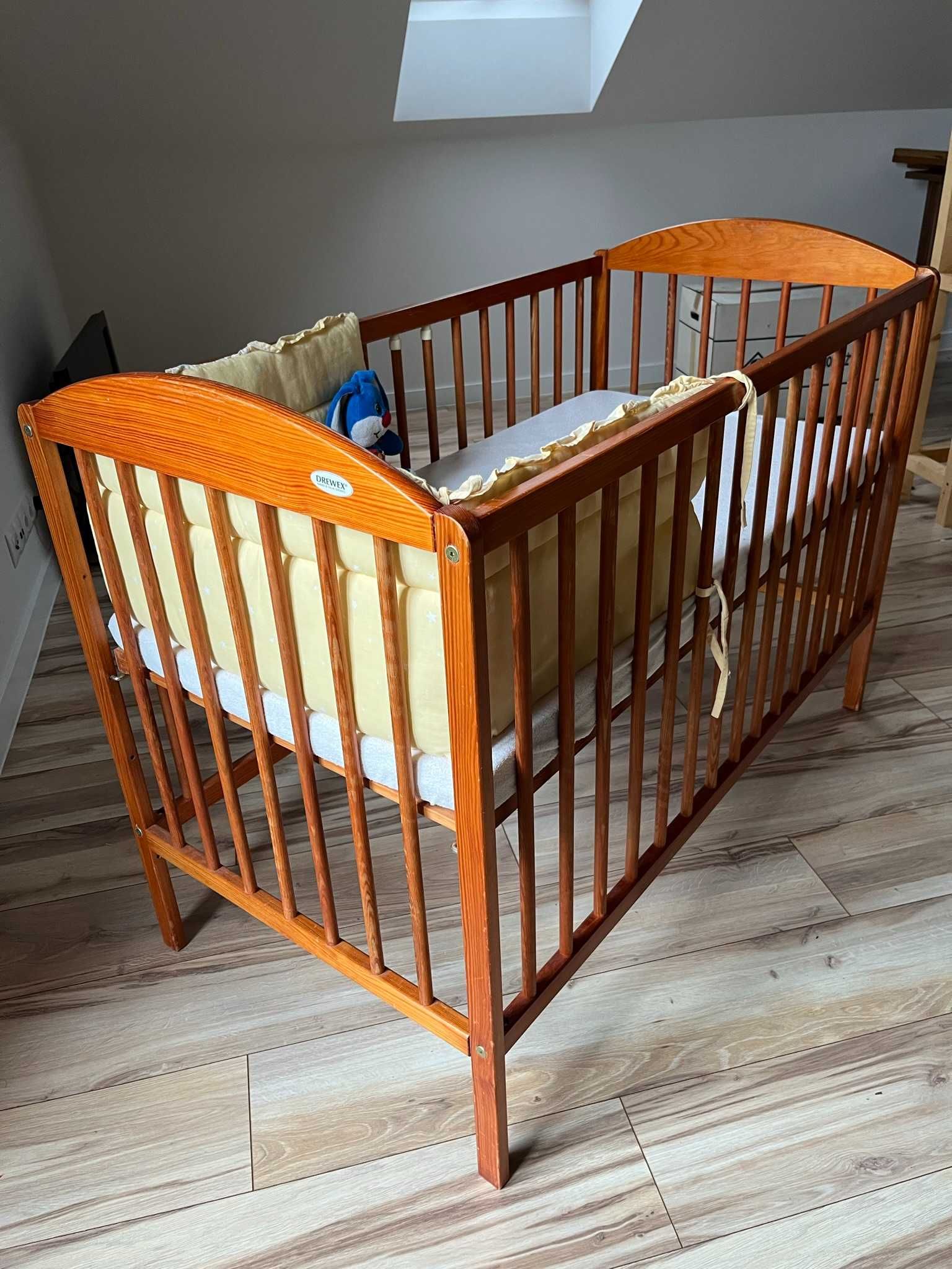 łóżeczko dla dziecka niemowlaka 120x60 drewno, nowy nieużywany materac