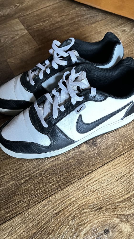 Кросівки  Nike оригінал