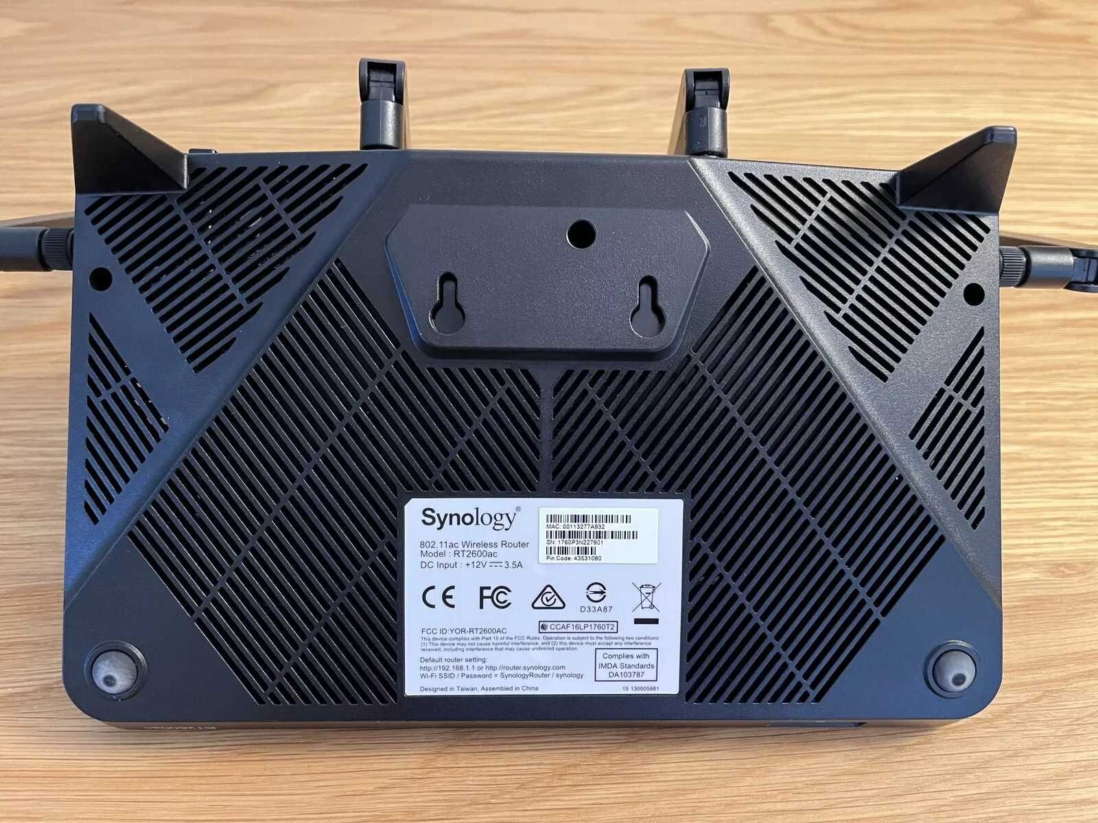 Router wi-fi SYNOLOGY RT2600AC  usado