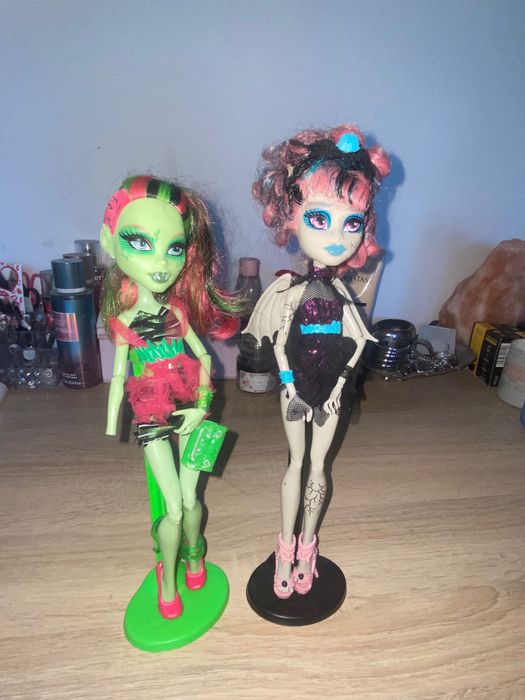 Monster high Venus mcfly trap i Rochelle Goyle zombie shake zestaw