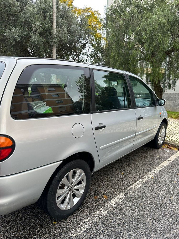 Vendo minha carrinha