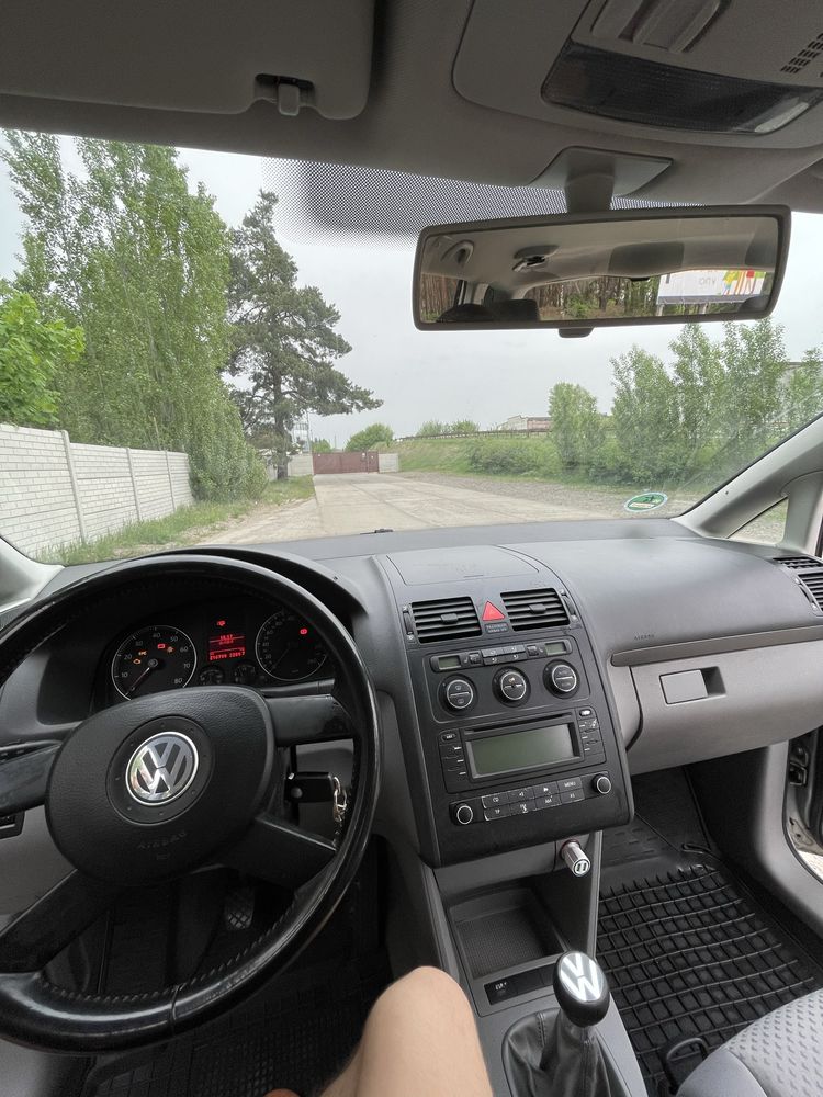 Продам Volkswagen Touran