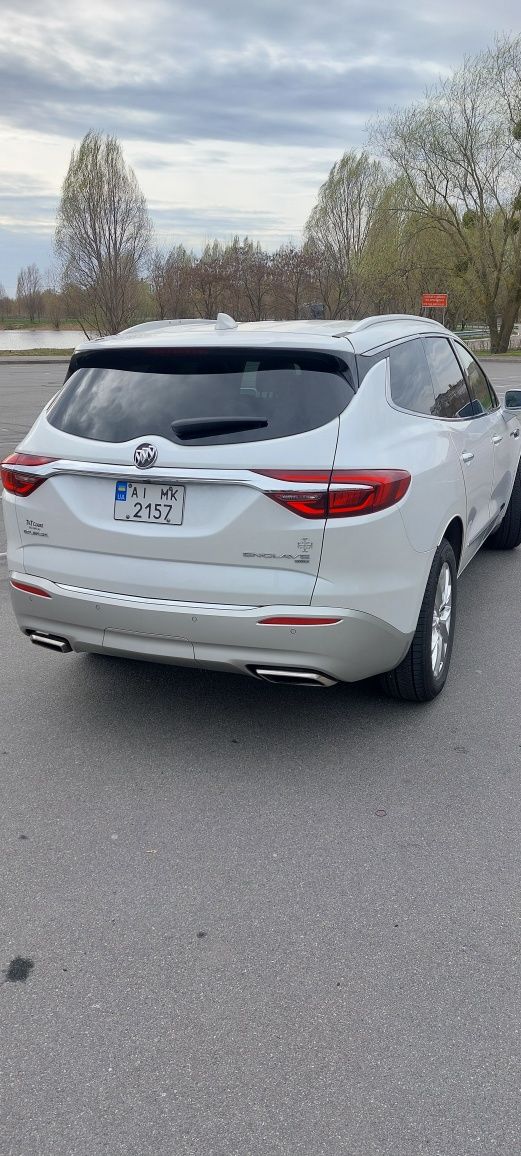 Продам бьюік енклав