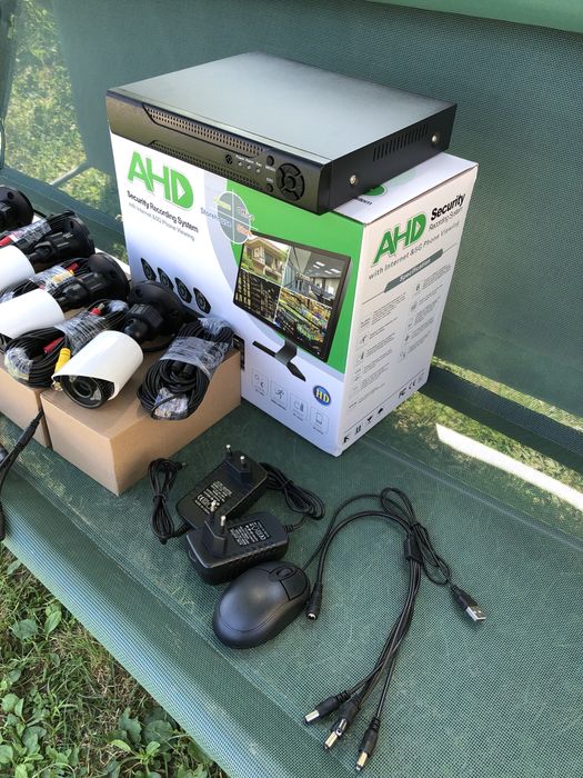 камера видеонаблюдения камера відеоспостереження на 4 камери Hd