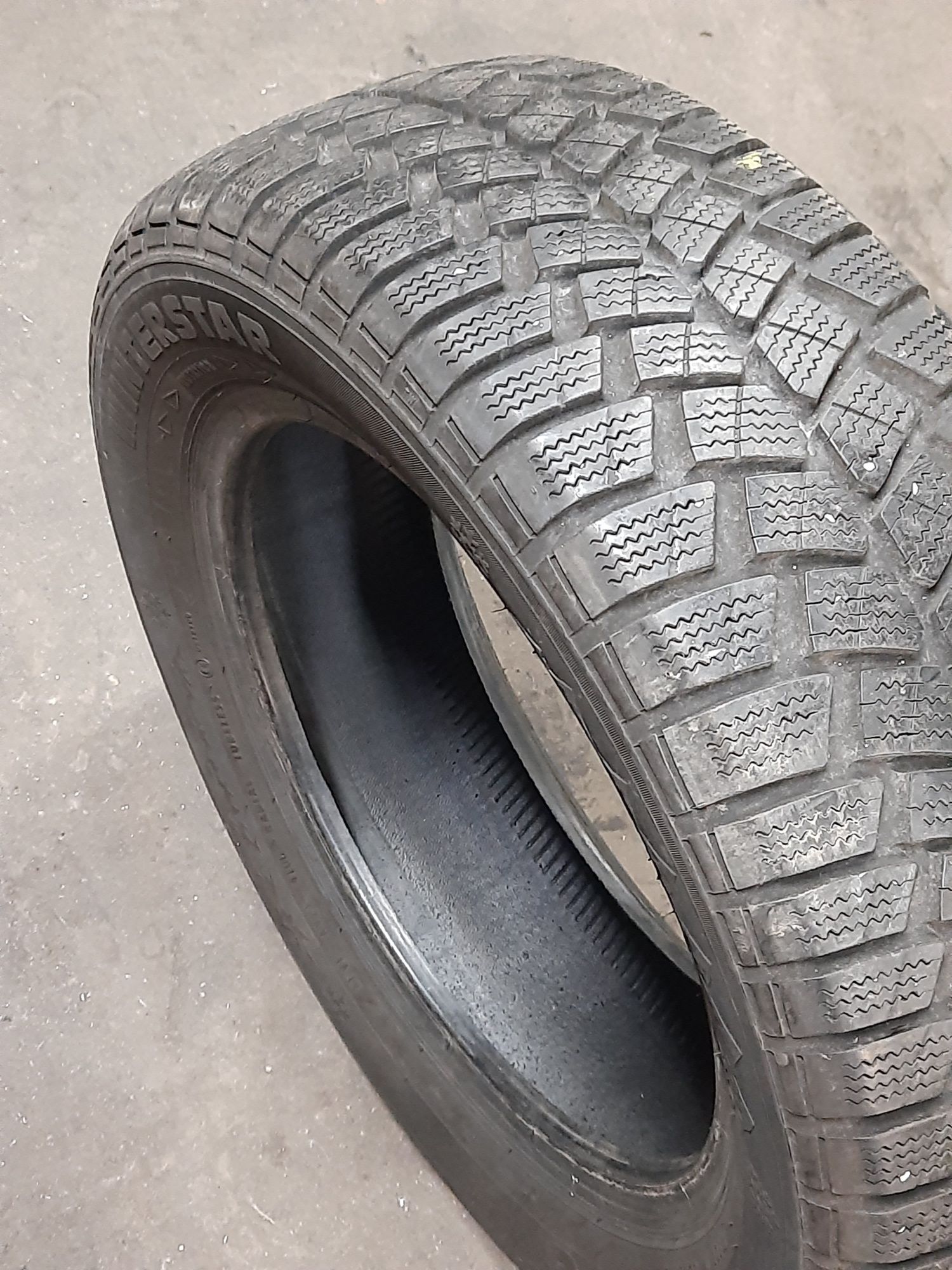 Opona 195/60R15 88T Points Winterstar